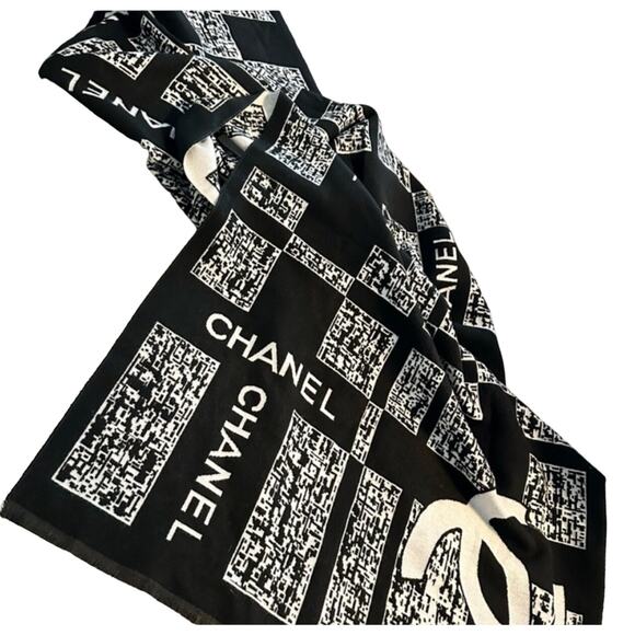 Copied - Cashmere & Silk reversible oversized Chanel logo scarf/wrap  A - Picture 2 of 4